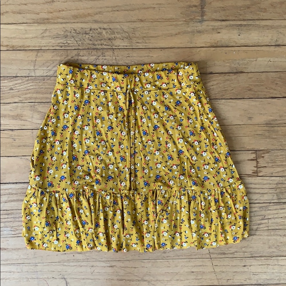 Boohoo flowy summer skirt